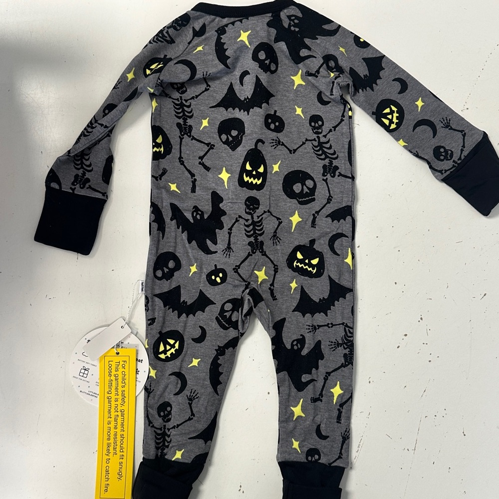 Little Sleepies Gray Glowing Ghouls Zippy 3-6m NEW Halloween - Picture 3 of 4
